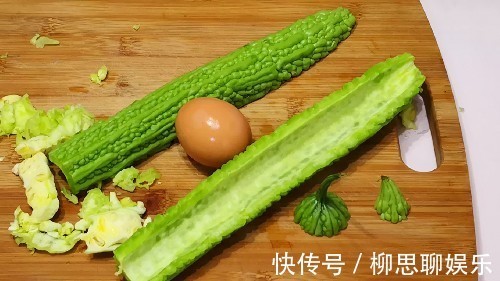 苦瓜|苦瓜不要只炒了,教你新做法,我家一周吃4次,营养又解馋,真香