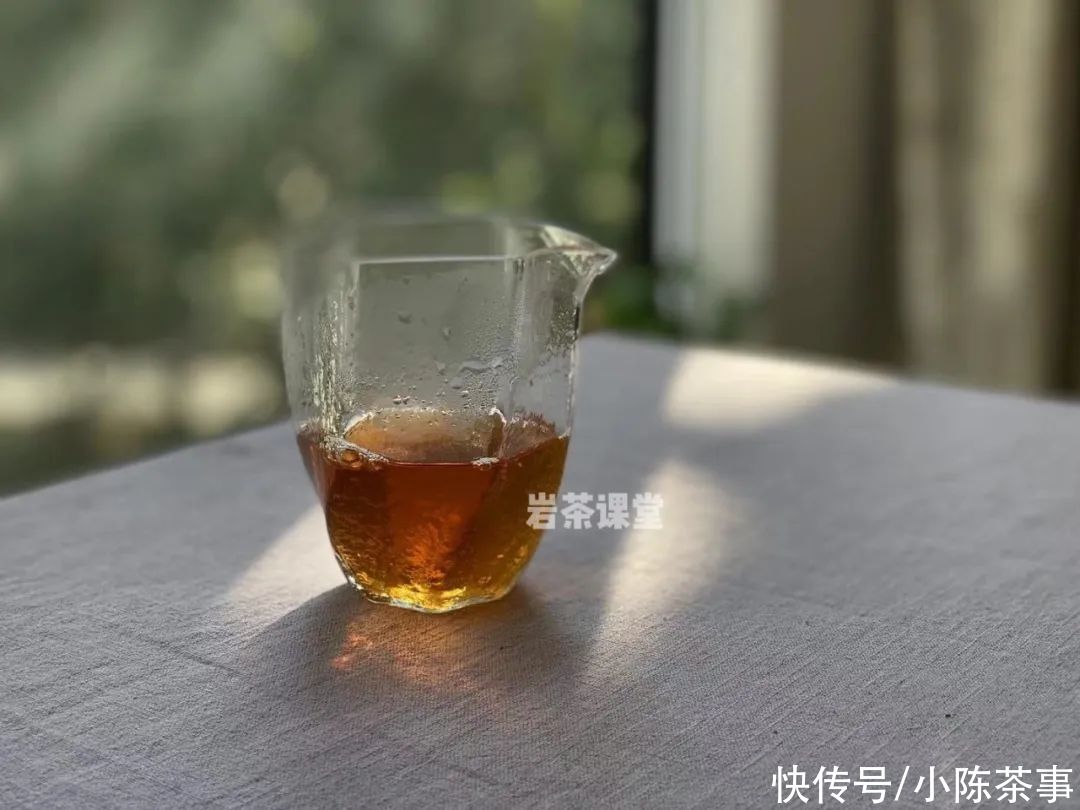 慧苑|我在武夷山“捡漏”，采到一泡小牛肉岩茶，味道如何？