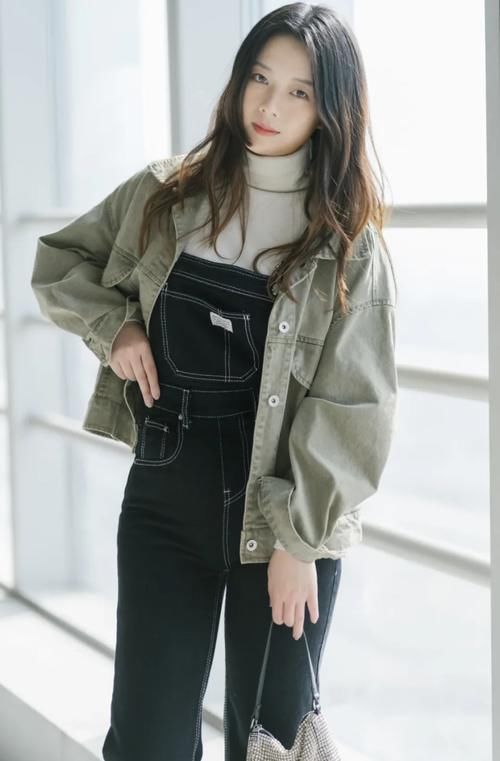 “ 春外套 ”我爱惨了！2021年这么穿，流行极了