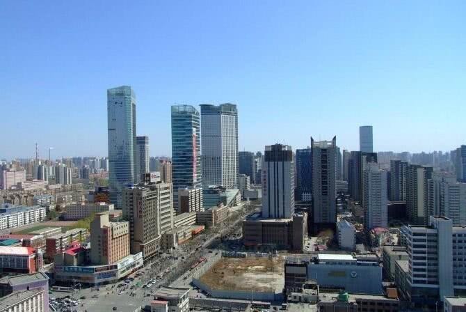 无人|俗语:“贫居闹市无人问”,还有另一句,十分现实,但很有道理