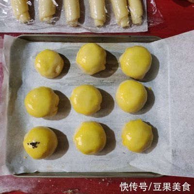 蛋黄酥|灿如金牌の蛋黄酥 酥到掉渣