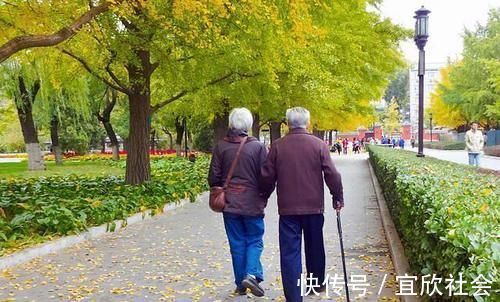 睡眠|睡到凌晨三、四点就醒了?除了失眠,可能是它在“使坏”