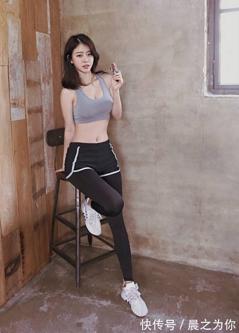 小蛮腰 修身百搭的打底裤,更显女性窈窕的身材,极具女人味