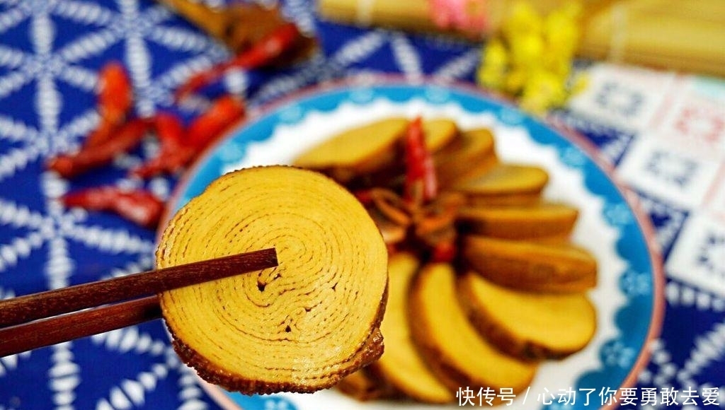 香到骨子里的卤豆腐卷,到底是怎么做的,看完我“傻”了