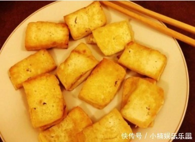 豆腐|煎豆腐直接下油锅完全不对,忽略这一步,难怪粘锅,不鲜嫩
