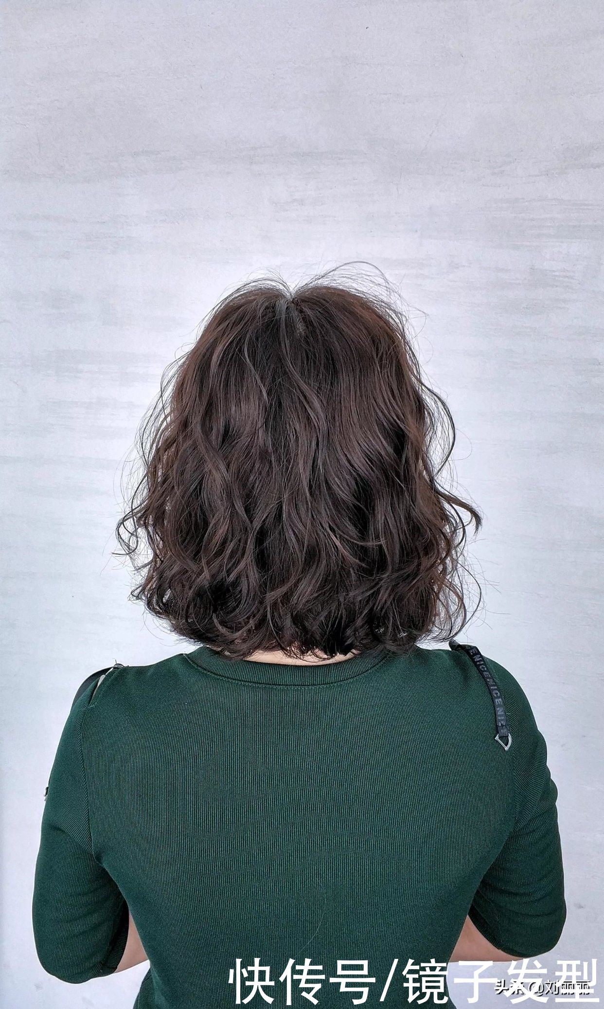 烫发|今夏女发怎么剪好看？这5种别错过，时尚瘦脸颜值高