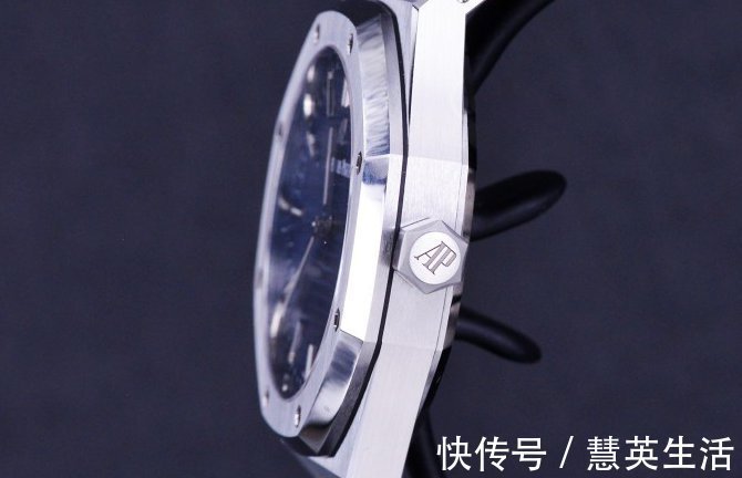 机芯|皇家橡树如何成就的不败经典，并且火了半个世纪