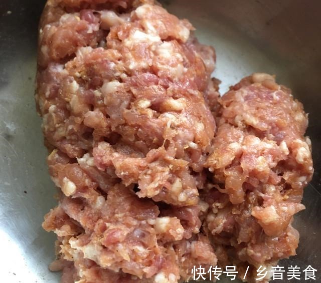 香煎藕盒,莲藕这样做,全家都爱吃!