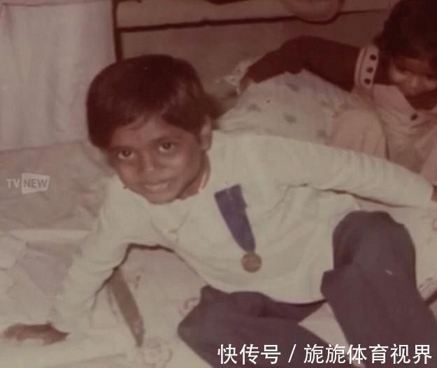 约瑟夫!印度天才神童克林特,在人世仅2522天,留下2.5万幅画作