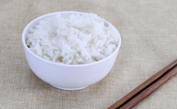 老年人|年纪大了,米饭能不吃就不吃?辟谣:关于老年人饮食的4大误区