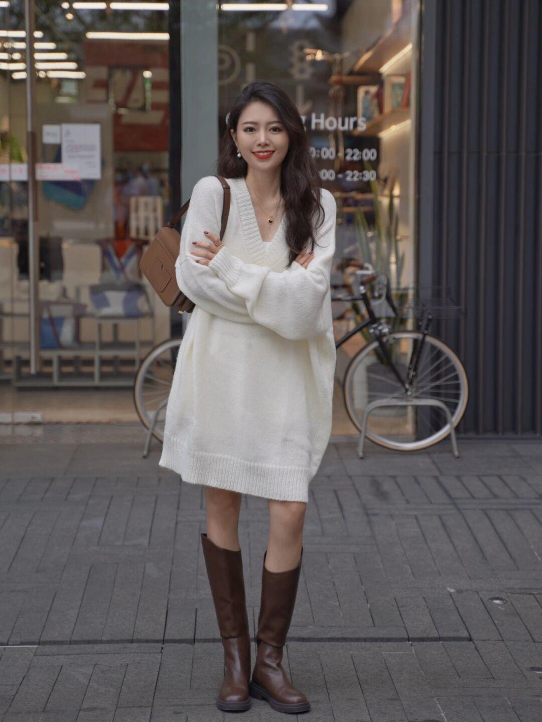 百搭 春天穿裙子就选毛衣裙,温柔舒适又百搭,普通人也能穿出高级感