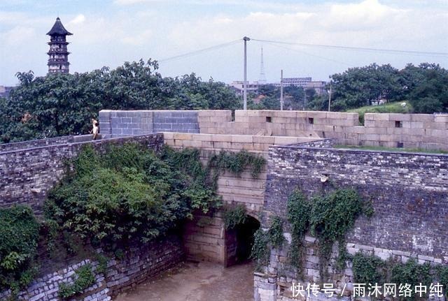 瑞光寺塔|江苏旧影1983年, 昔日苏州市沧浪区风景