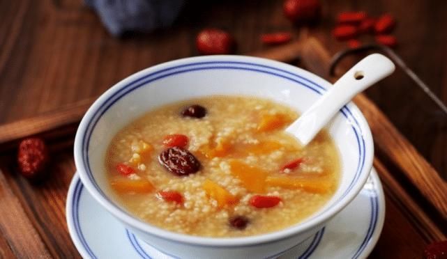 南瓜和它一起煮,每天一碗,暖胃养胃,气色足了,肠道通畅了