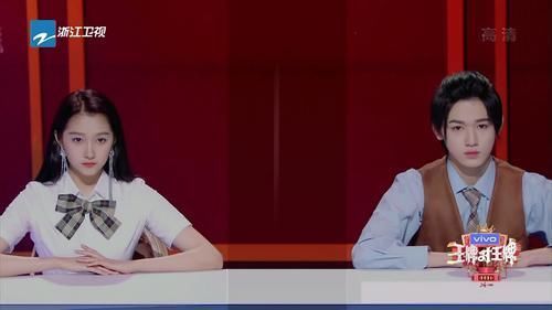 高嘉朗|關(guān)曉彤鹿晗罕見同框出現(xiàn),網(wǎng)友:公費(fèi)撒狗糧,好甜