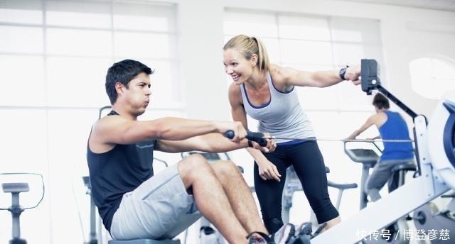 蛙跳|男性能做到100个俯卧撑,真的是健身成功的黄金标准吗?