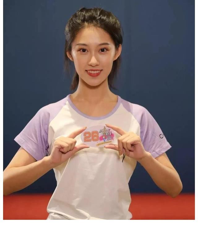 中华小姐总冠军、凤凰卫视主持人郭洋子写真集