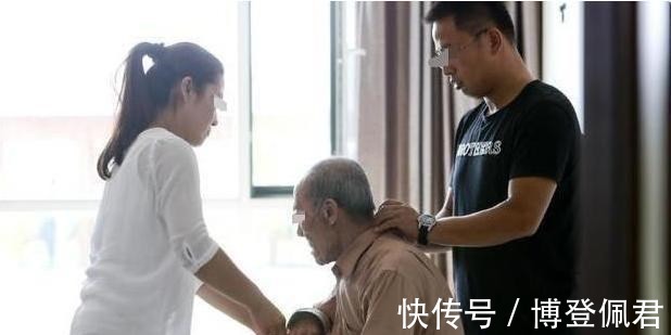 难处|第一批“独生子女”现状如何?过来人都懂,“421”家庭的难处