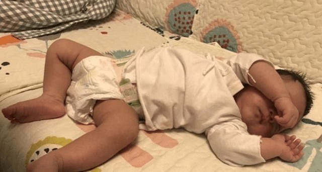 宝妈|宝宝睡觉总踢被子不一定是热,这些“苦衷”,多少宝妈还不知道