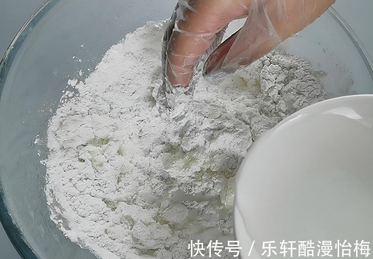 米酒|女人秋冬就应该多吃它山药糯米圆子,营养滋补,香甜软糯