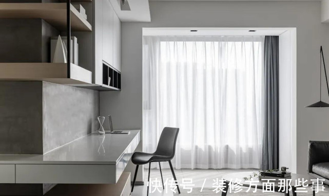 床头柜|91平现代简约风三居室黑白灰主干净清爽，加入木色提升空间温度