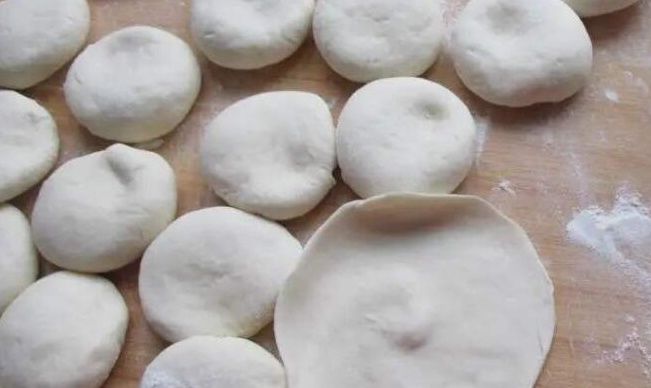 和面|流汁的肉包子，从调馅到和面详细讲解，鲜嫩多汁，上桌家人抢着吃