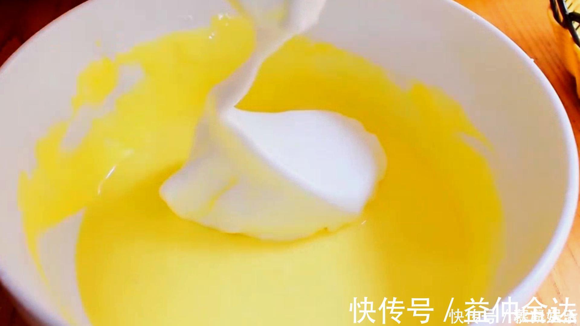 早餐|真正的懒人早餐,两个鸡蛋,一盒酸奶,筷子一搅吃出新花样