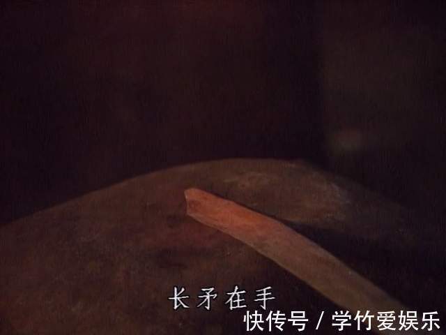 兵器|为何涿县的铁匠,能造丈八矛,青龙刀和双股剑等绝世兵器