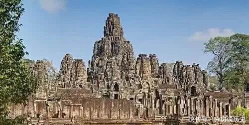 去柬埔|在柬埔寨旅游，把1万块钱人民币换算成瑞尔，能做些什么事情？