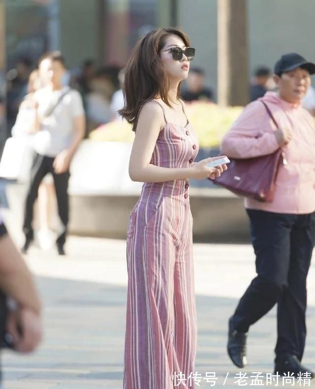 小姐姐|打底裤尽显时尚气息,穿出淑女气质,突出高雅风格