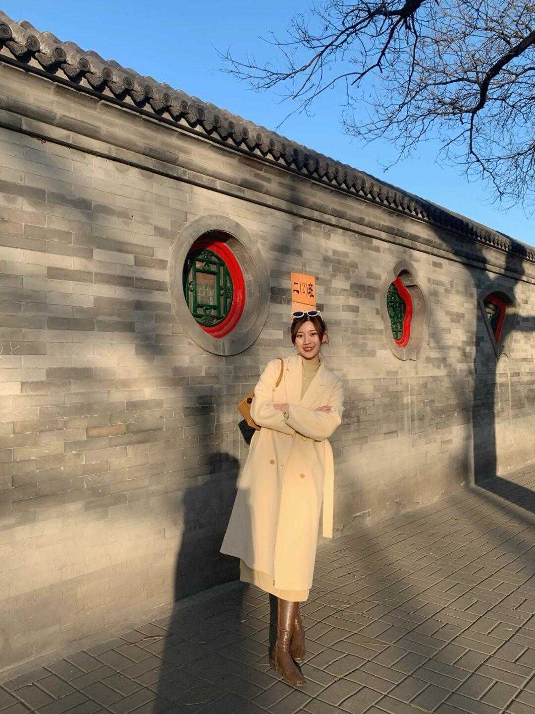 半身裙 大衣的搭配指南，学会这8套穿搭就够了，让你整个冬天都高级时髦