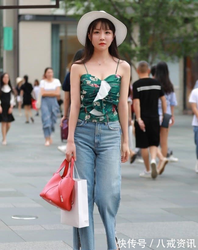 阔腿裤|“奶奶裤”的潮流刚过,“姥姥鞋”又横空出世,搭阔腿裤潮爆了!