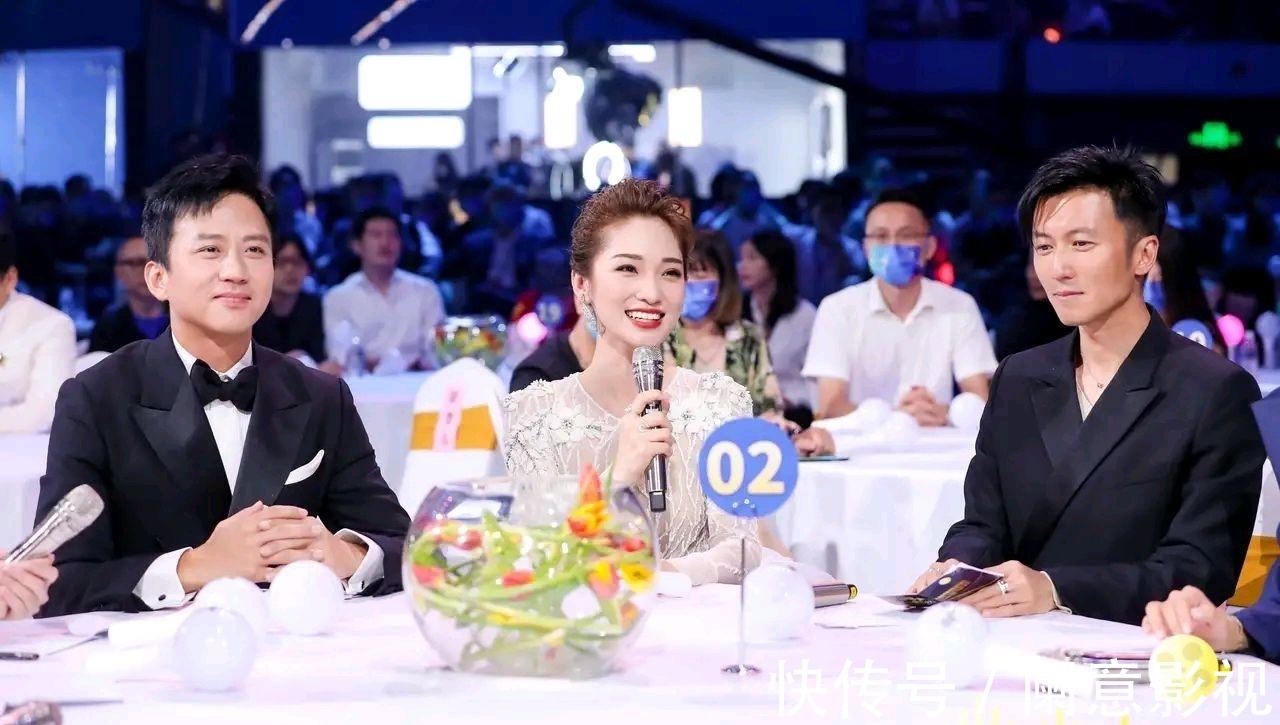 港圈|大湾区秋晚为什么能好评如潮?港圈粉丝直呼过年,有十点原因是关键