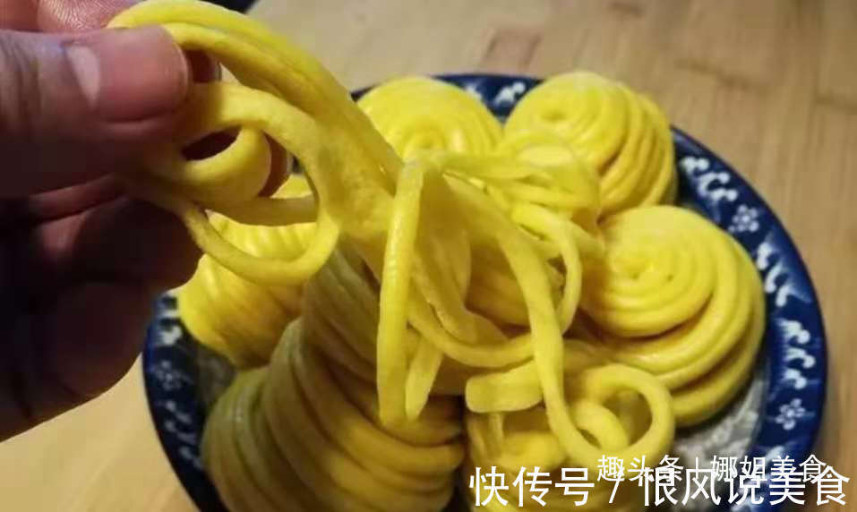 3个红薯，一碗面粉，不用油不用水，松软又香甜，比面包还好吃