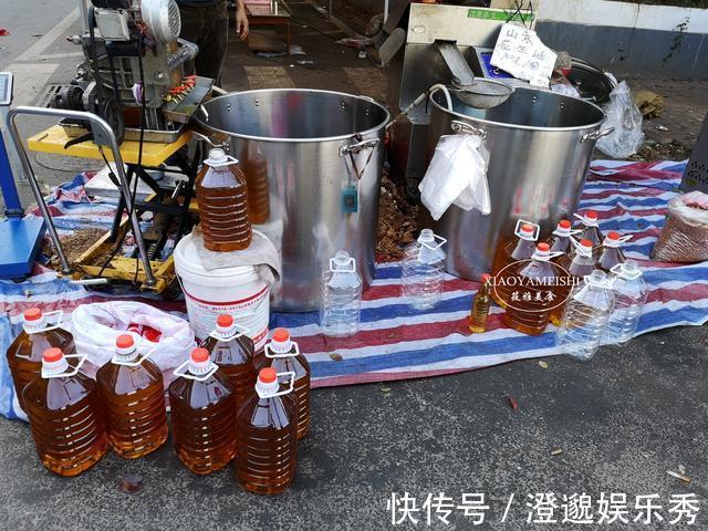 芝麻油|小区来了榨花生油的，一桶100元，围观的人多，原来猫腻在这里