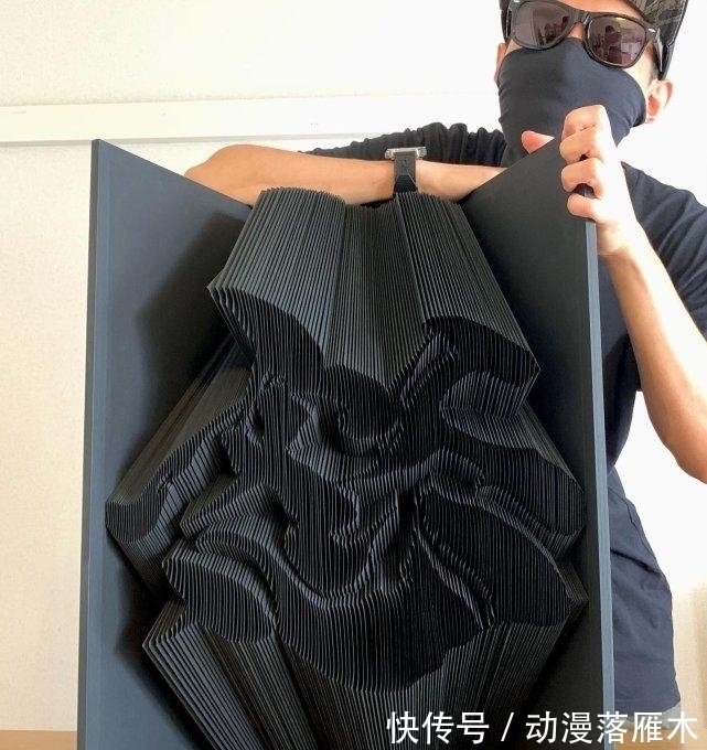 高手|果然是高手在民间,他竟然把《海贼王》折出了3D效果