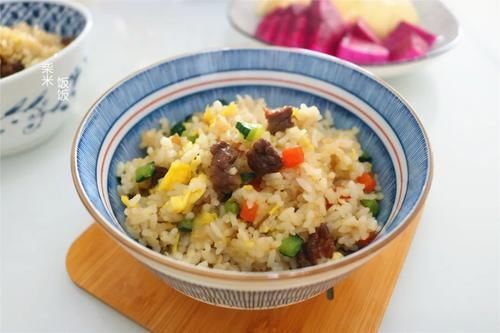 晚上蒸一锅,第二天的早餐就不愁了,大人省事,孩子爱吃