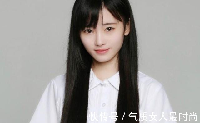 卷发型 四十的女人，都喜欢剪短刘海和短发如何知道自己适合什么发型！