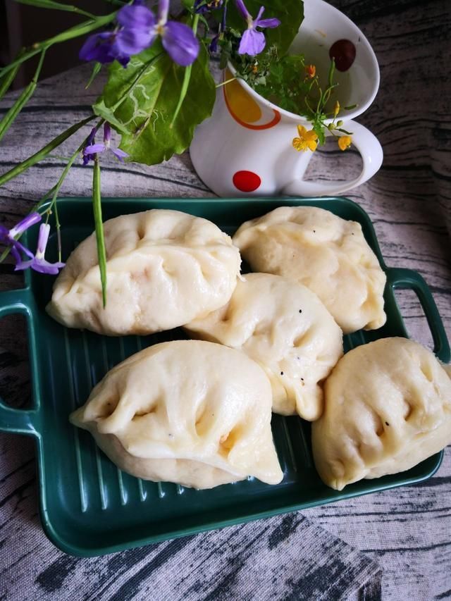 三伏天,用它做包子,又香又嫩,1元钱一把,比韭菜茴香还好吃