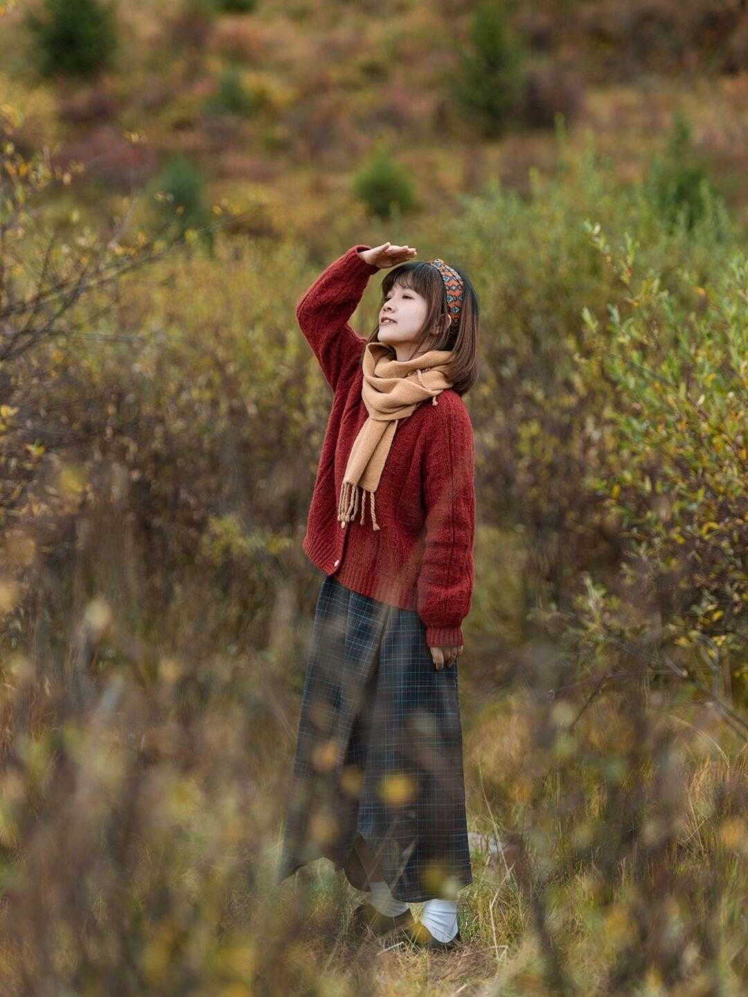 穿搭|立冬的毛衣也是标配,毛衣+半裙的配合太好看了,优雅随性又大方