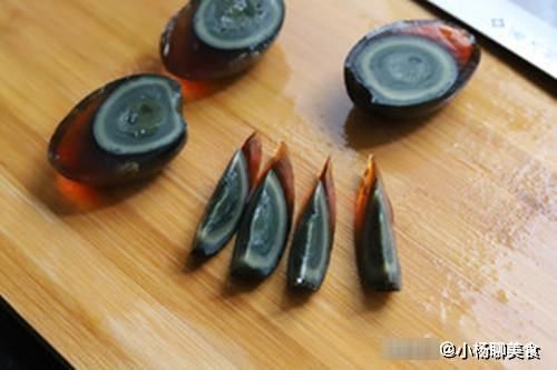 辣椒油|凉拌皮蛋，这3味调料是关键所在，每多加一样，口味上升一个档次