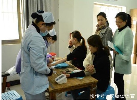 咋回事|女性更年期“这疼那疼”咋回事？4种情况，为你分别说清楚