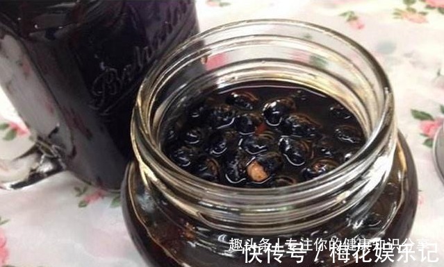 黑色食物|常吃“醋泡黑豆”好处多,到底是生泡好还是熟泡好?看看正确答案