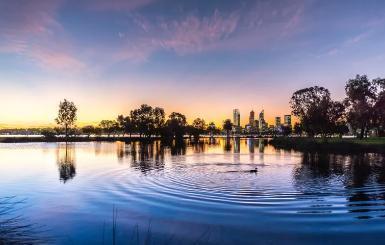 荆公|王安石的一首不朽之作，感人至深，最后三句更是震古烁今