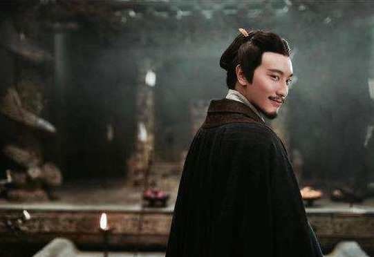 周瑜|诸葛亮司马懿郭嘉庞统周瑜,该如何排名,榜首毫无争议