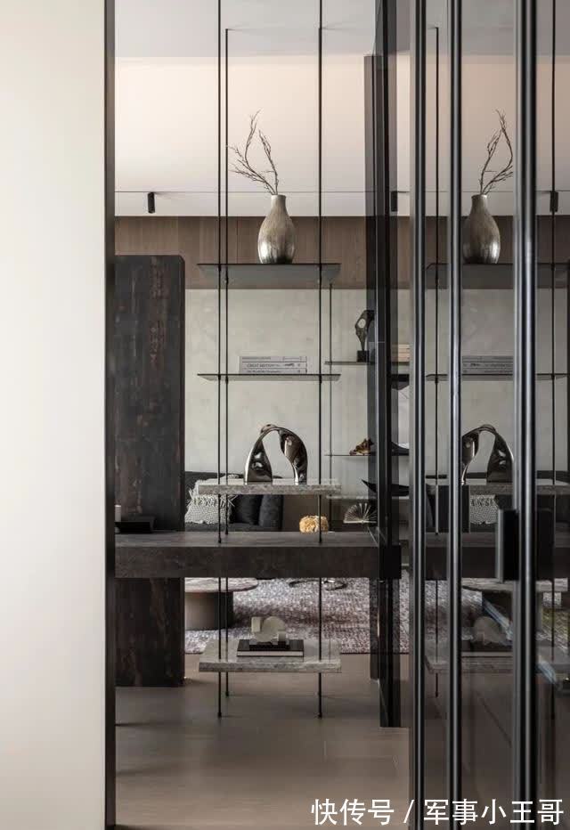 餐厅|参观了这位大学老师的家，才明白何为高级感，光是客厅就迷住了我