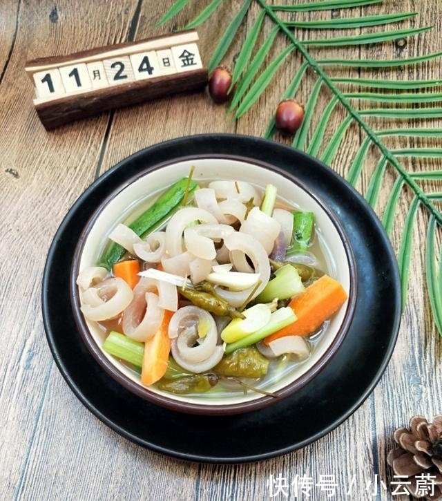 女性要想皮肤好，多吃这道菜，隔三差五吃1次，告别黄脸婆！