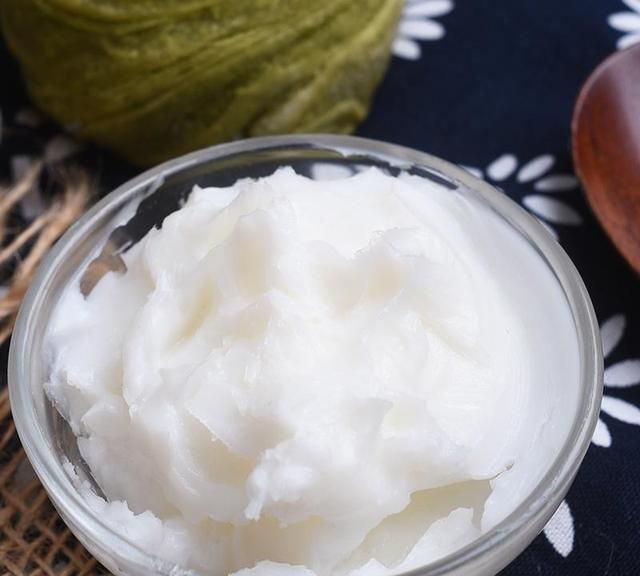 油脂|卸妆油VS卸妆膏,其实,我更爱卸妆膏,无外乎它有这个优点!