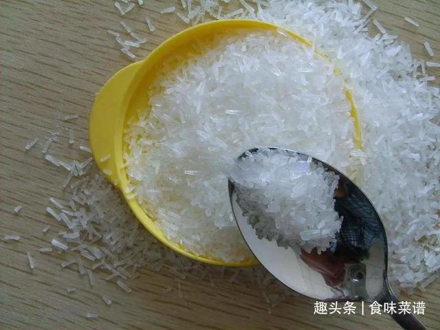 伤害|胡椒粉，鸡精和味精哪个对身体伤害大为了家人健康，不妨看一看