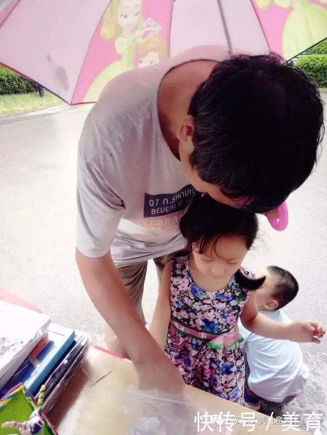 小央|小央美美术教育:DIY小手工,孩子们制作着各自奇思妙想的脸谱