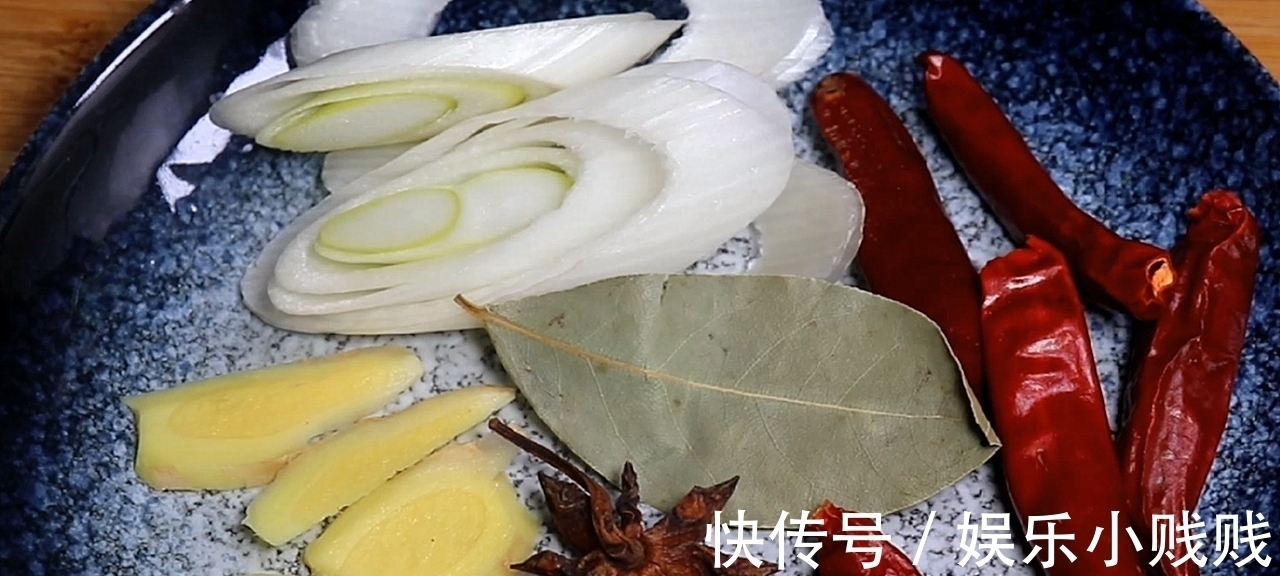 猪蹄想要好吃，不要乱加大料了，手把手教你做，吃一次忘不了